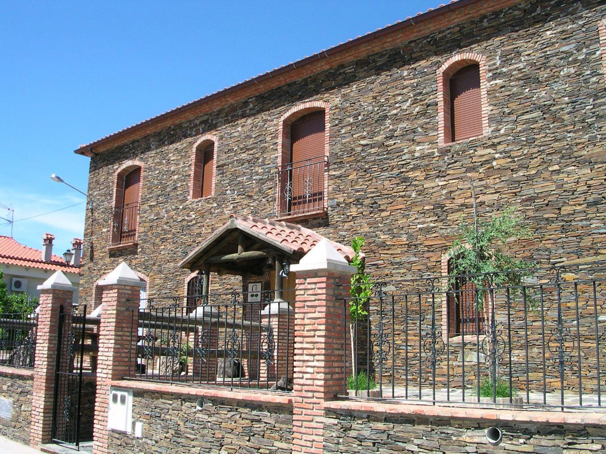 Casa Rural Pena Falcon Torrejon el Rubio Exterior photo