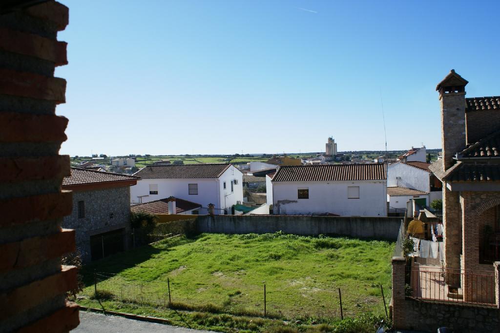 Casa Rural Pena Falcon Torrejon el Rubio Exterior photo