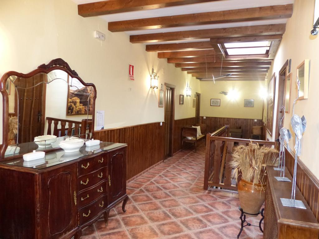 Casa Rural Pena Falcon Torrejon el Rubio Exterior photo